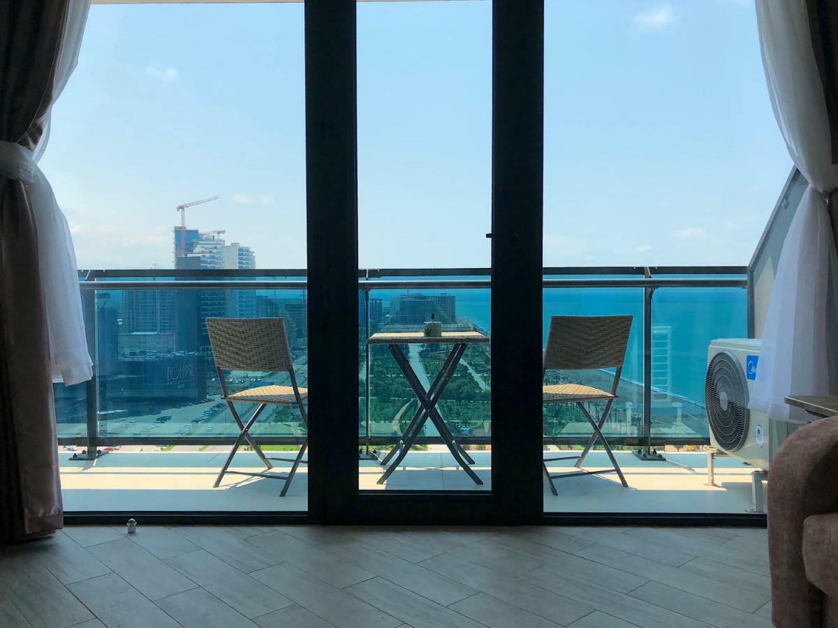 Orbi Beach Tower バトゥーミ エクステリア 写真